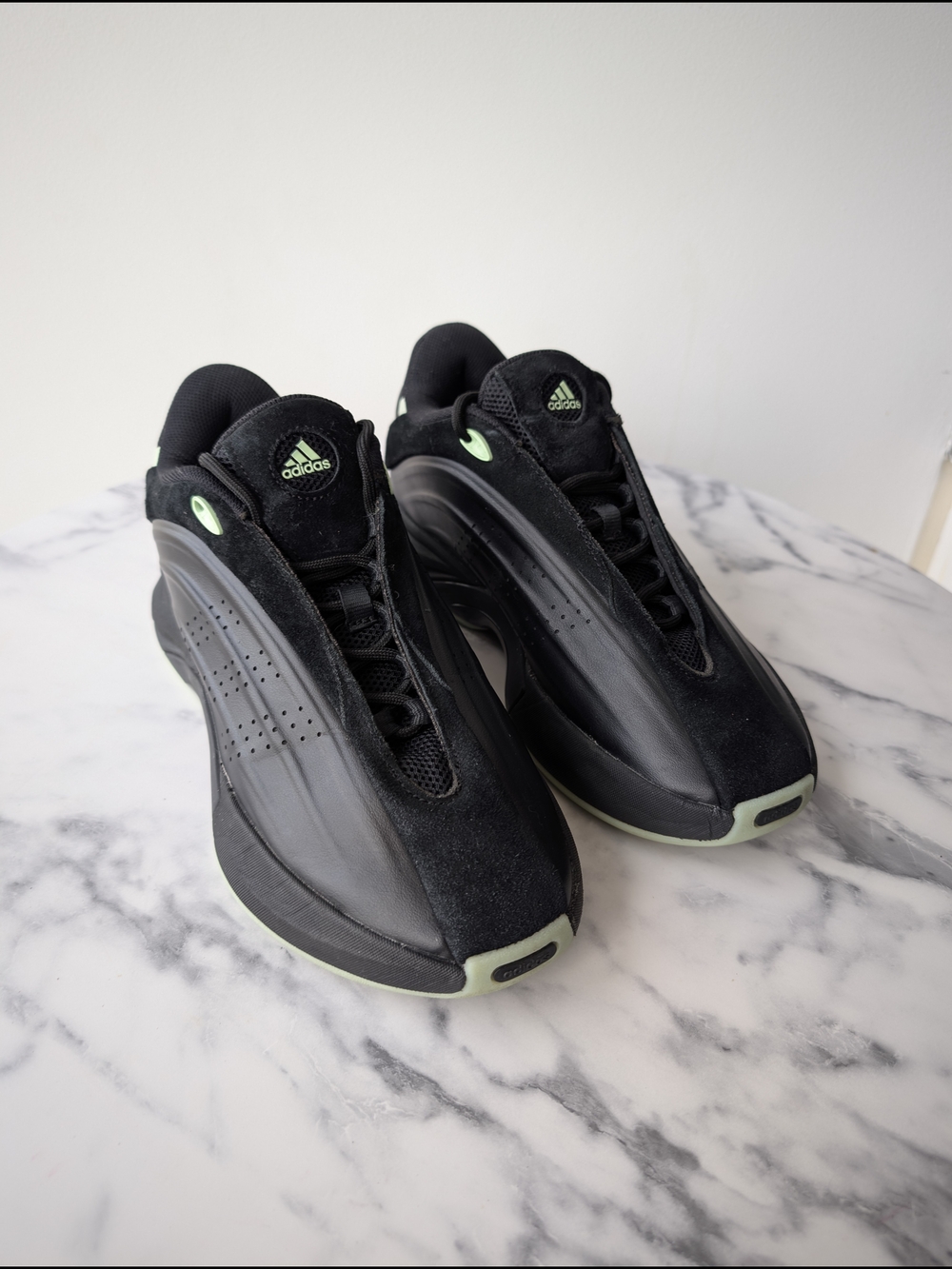ADIDAS Nova Infinity Men Sneakers 10 - Like New